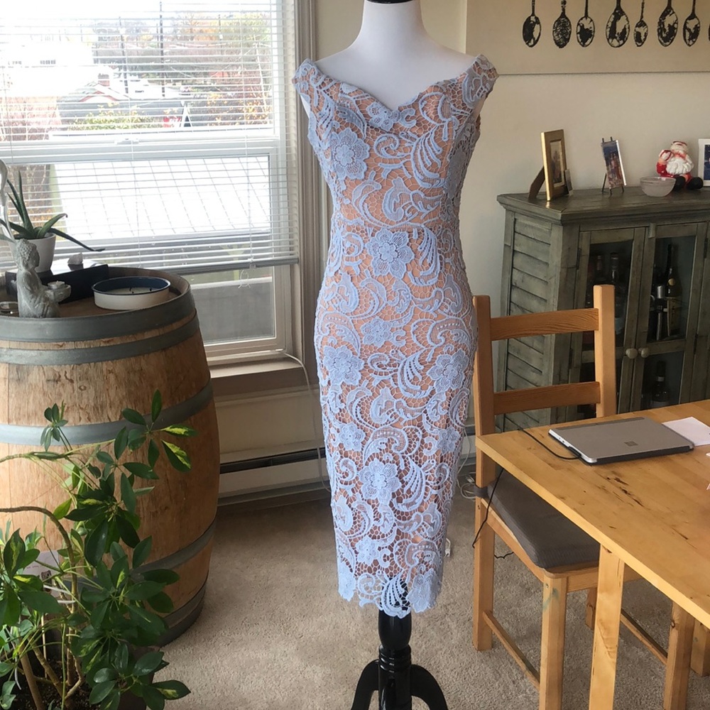 Boohoo baby blue bodycon midi cocktail dress